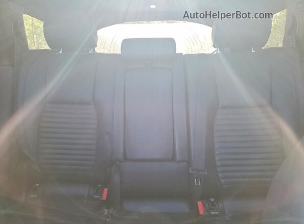 SALCT2RX6JH753656 2018 LAND ROVER DISCOVERY White Вид задніх сидінь