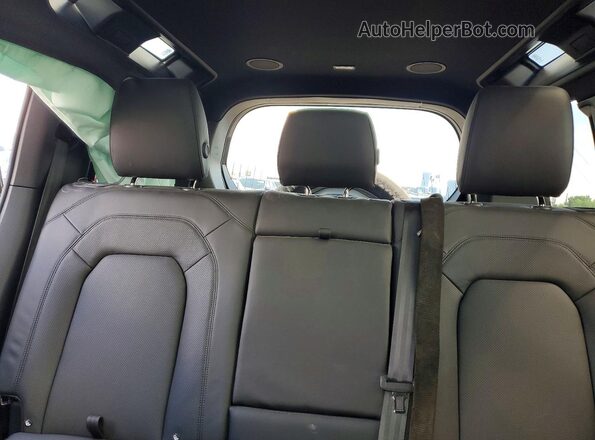 SALE27EU2S2456036 2025 LAND ROVER DEFENDER Black Widok tylnych siedzeń
