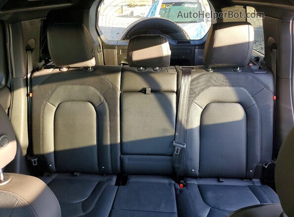 SALE27EU5R2310904 2024 LAND ROVER DEFENDER Silver Rear seats view