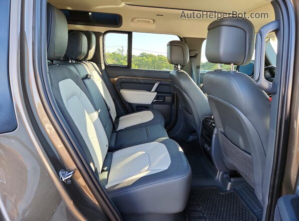 SALE27EUXR2262347 2024 LAND ROVER DEFENDER Зеленый Вид задней части салона