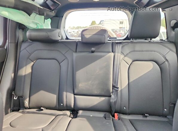 SALE27EUXT2521538 2026 LAND ROVER DEFENDER Charcoal Vista de los asientos traseros