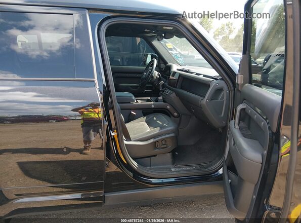 SALE37RU1N2066847 2022 LAND ROVER DEFENDER Black Widok wnętrza z przodu