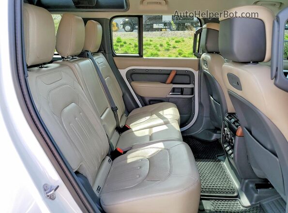 SALE9EEU1L2020876 2020 LAND ROVER DEFENDER White Widok wnętrza z tyłu