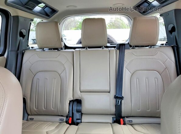 SALE9EEU1L2020876 2020 LAND ROVER DEFENDER White Widok tylnych siedzeń