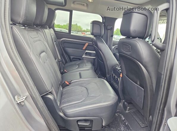 SALE9EEU5L2023571 2020 LAND ROVER DEFENDER Silver Widok tylnych siedzeń