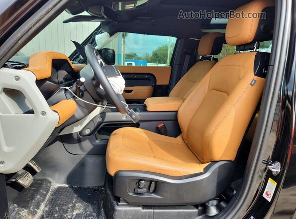 SALEJ6EX2R2334049 2024 LAND ROVER DEFENDER Black Widok wnętrza z przodu