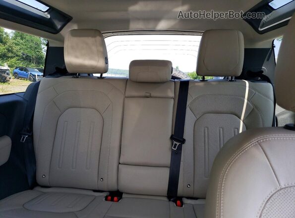 SALEJ6RX9M2052252 2021 LAND ROVER DEFENDER Green Widok tylnych siedzeń