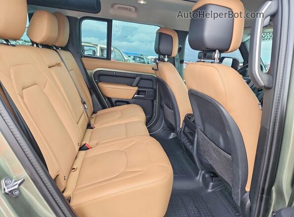 SALEJ7EUXS2420419 2025 LAND ROVER DEFENDER Green Հետևի նստատեղերի տեսք