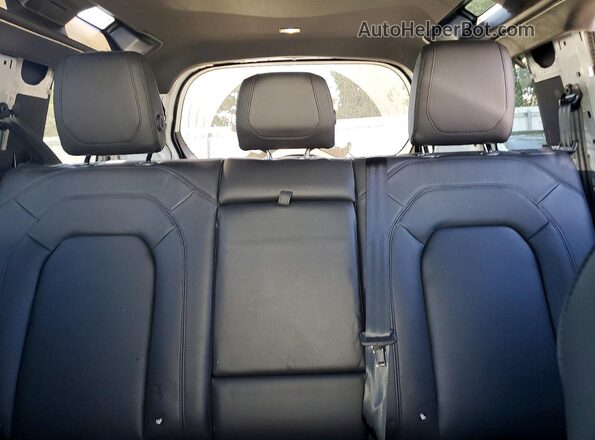 SALEJ7EX6R2309807 2024 LAND ROVER DEFENDER Белый Вид задних сидений