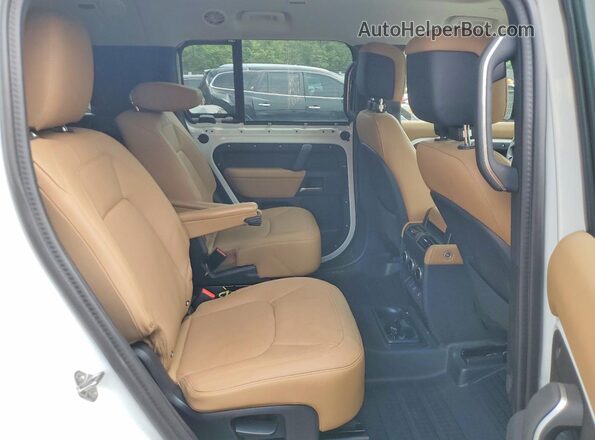 SALEJFFU1S2447064 2025 LAND ROVER DEFENDER White Вид задньої частини салону