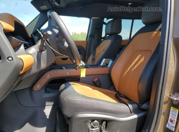 SALEXFEU9R2259760 2024 LAND ROVER DEFENDER Brown Widok wnętrza z przodu