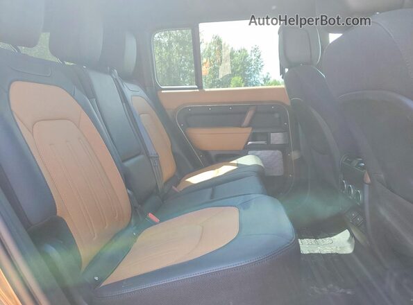 SALEXFEU9R2259760 2024 LAND ROVER DEFENDER Brown Widok wnętrza z tyłu