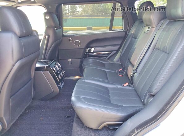 SALGS5FE0HA347304 2017 LAND ROVER RANGE Silver Widok tylnych siedzeń