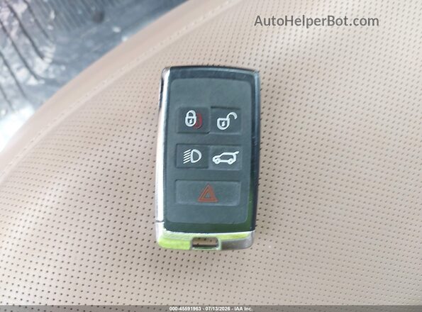 SALKP9E92SA296631 2025 LAND ROVER RANGE ROVER Зеленый Вид панели приборов