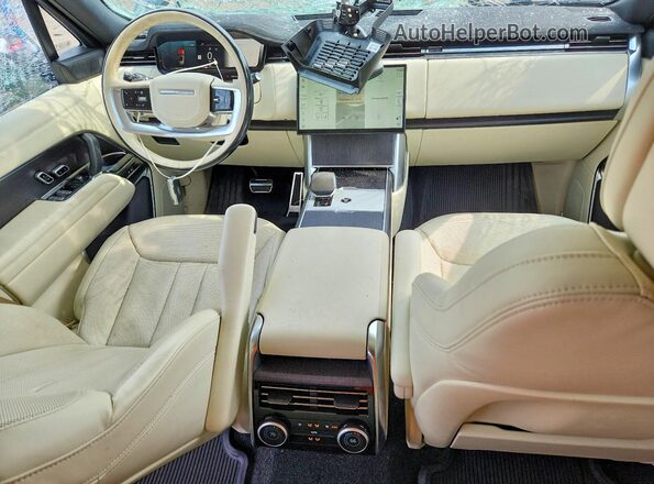 SALKP9E94RA095436 2024 LAND ROVER RANGE Green Առջևի վահանակի տեսք