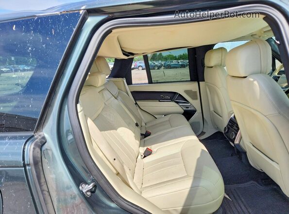 SALKP9E94RA095436 2024 LAND ROVER RANGE Green Սալոնի հետևի տեսք
