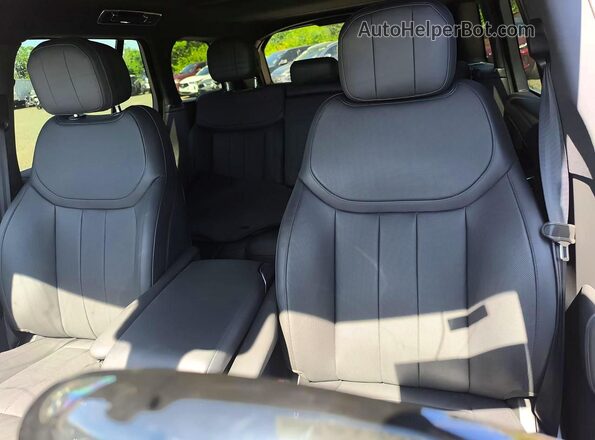 SALKP9FU0SA305068 2025 LAND ROVER RANGE Silver Widok zestawu wskaźników