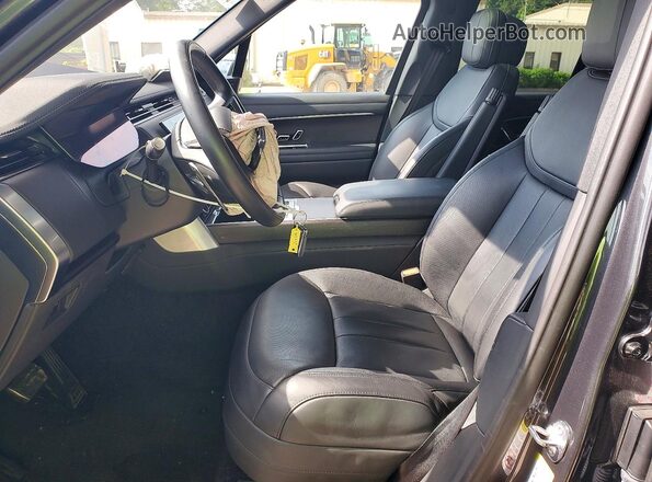SALKP9FU4PA038296 2023 LAND ROVER RANGE Угольный Вид салона спереди