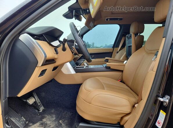 SALKP9FUXSA295875 2025 LAND ROVER RANGE Черный Вид салона спереди