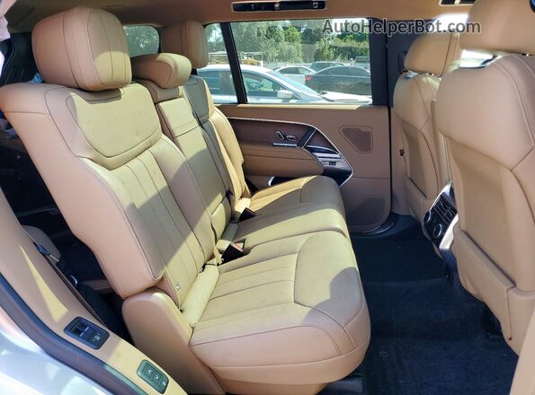 SALKPBE91SA312924 2025 LAND ROVER RANGE Tan Rear interior view