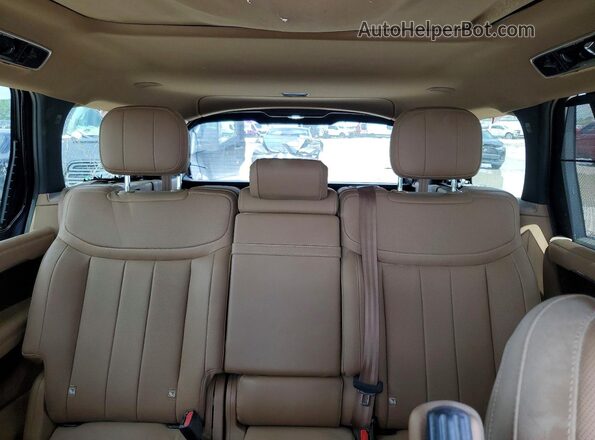 SALKPBFU2RA252584 2024 LAND ROVER RANGE Gray Widok tylnych siedzeń