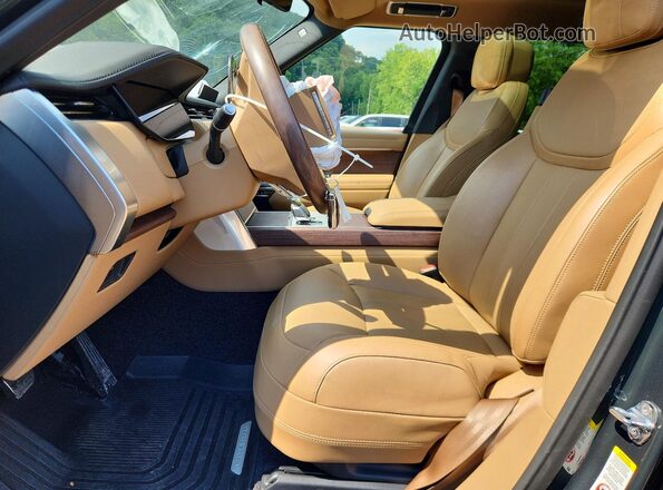 SALKPBFU4SA314248 2025 LAND ROVER RANGE Зеленый Вид салона спереди