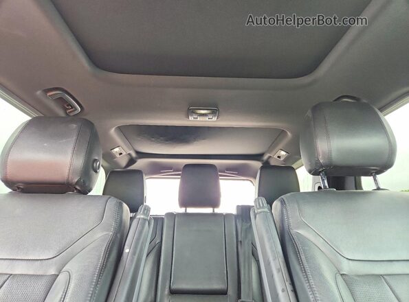 SALRG2RV0L2425331 2020 LAND ROVER DISCOVERY Gray Widok tylnych siedzeń