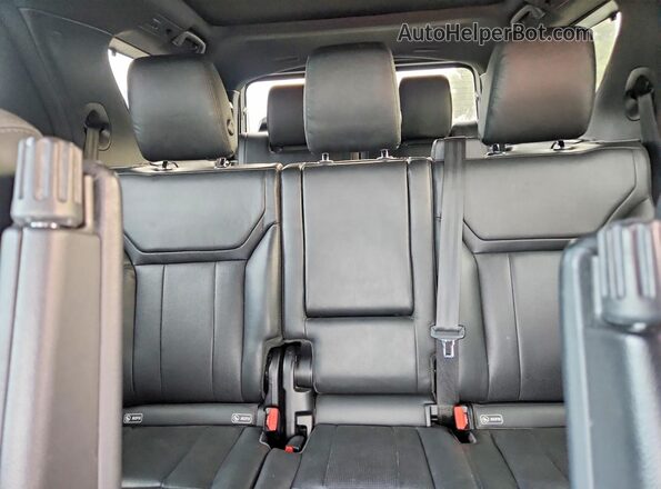 SALRG2RV1L2429517 2020 LAND ROVER DISCOVERY White Rear seats view