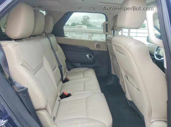 SALRG2RV9JA069366 2018 LAND ROVER DISCOVERY Синий Вид задних сидений