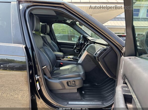 SALRHBBV2HA044665 2017 LAND ROVER DISCOVERY Black წინა სალონის ხედი