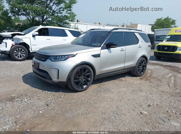 SALRHBBV3HA041502 2017 LAND ROVER DISCOVERY Silver წინა მარცხენა ხედი სამი მეოთხედიდან