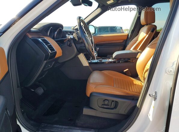 SALRHBBV5HA046894 2017 LAND ROVER DISCOVERY White Front interior view