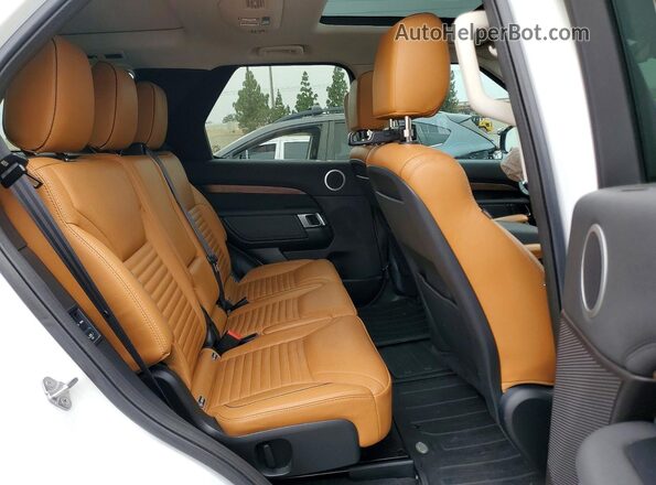 SALRR2RK5JA047753 2018 LAND ROVER DISCOVERY White უკანა სალონის ხედი