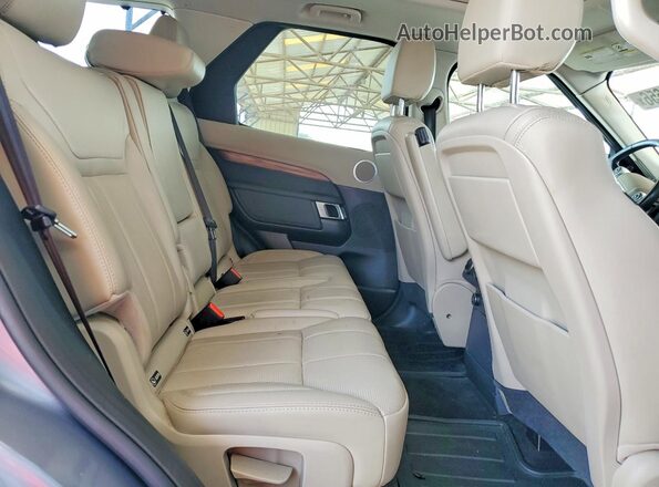 SALRR2RK8JA050906 2018 LAND ROVER DISCOVERY Blue Widok wnętrza z tyłu