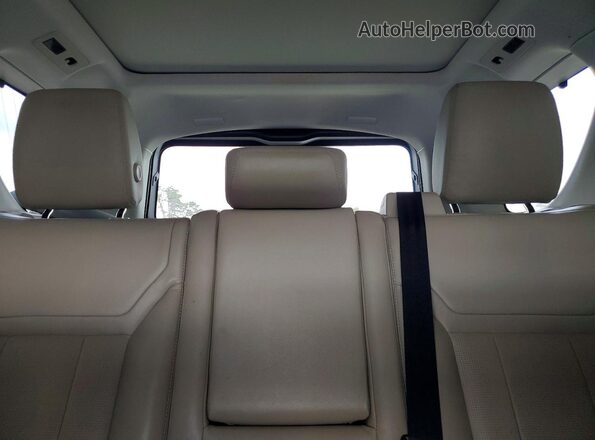 SALRR2RK8JA050906 2018 LAND ROVER DISCOVERY Blue Widok tylnych siedzeń