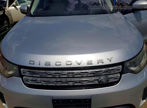 SALRR2RVXJA059181 2018 LAND ROVER DISCOVERY Silver Engine compartment view