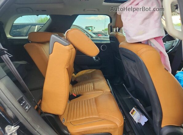 SALRRBBV9HA022725 2017 LAND ROVER DISCOVERY Black უკანა სალონის ხედი