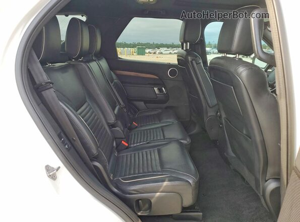 SALRRBBVXHA045771 2017 LAND ROVER DISCOVERY Белый Вид задней части салона