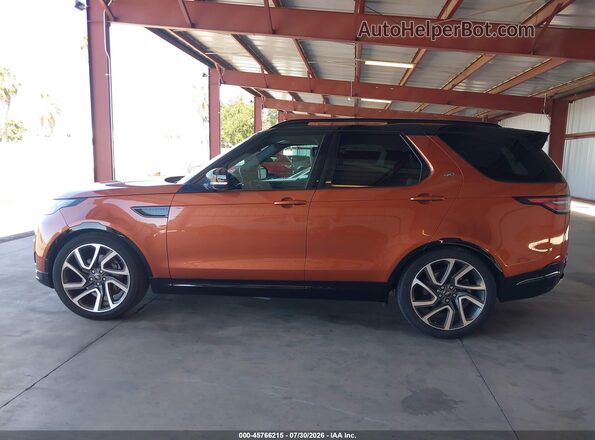 SALRT2RV6JA075668 2018 LAND ROVER DISCOVERY Orange 360 interior view
