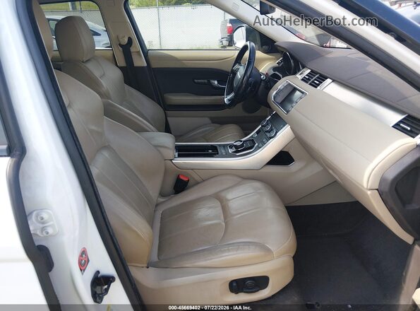 SALVP2BG1HH172907 2017 LAND ROVER RANGE ROVER EVOQUE Белый Вид салона спереди