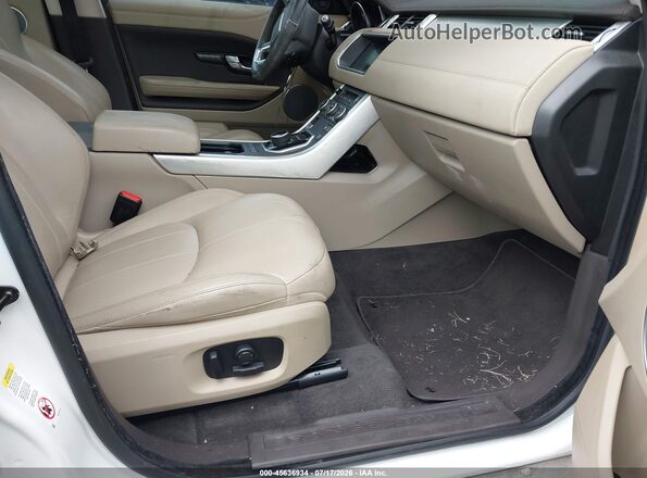 SALVP2BG3HH249552 2017 LAND ROVER RANGE ROVER EVOQUE Белый Вид салона спереди