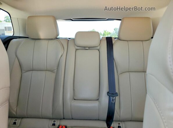 SALVP2BGXHH190001 2017 LAND ROVER RANGE White Rear seats view