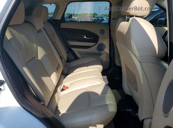 SALVP2RX5JH272505 2018 LAND ROVER RANGE White Rear interior view