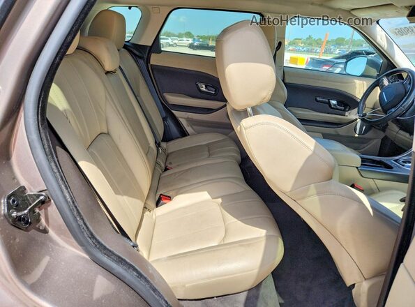 SALVP2RX8JH288763 2018 LAND ROVER RANGE Tan Widok wnętrza z tyłu
