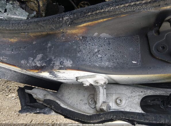 SALVR2BG2HH251934 2017 LAND ROVER RANGE ROVER EVOQUE White Engine compartment view