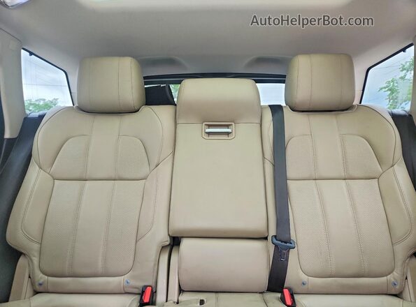 SALWG2FK0HA667420 2017 LAND ROVER RANGE Gray Widok tylnych siedzeń