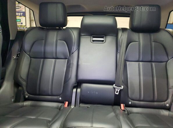 SALWG2FV4HA675854 2017 LAND ROVER RANGE Black Rear seats view
