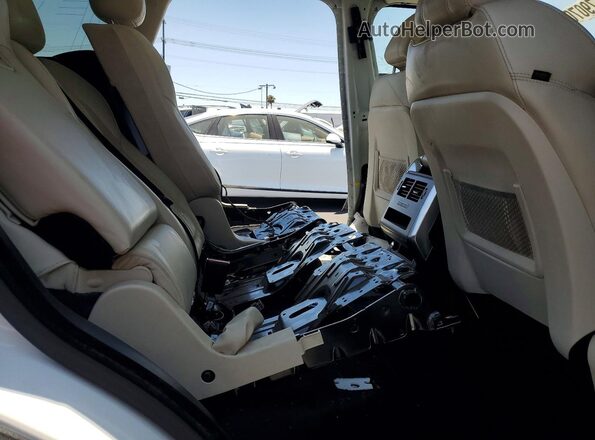 SALWR2FV7HA682453 2017 LAND ROVER RANGE White Вид задньої частини салону