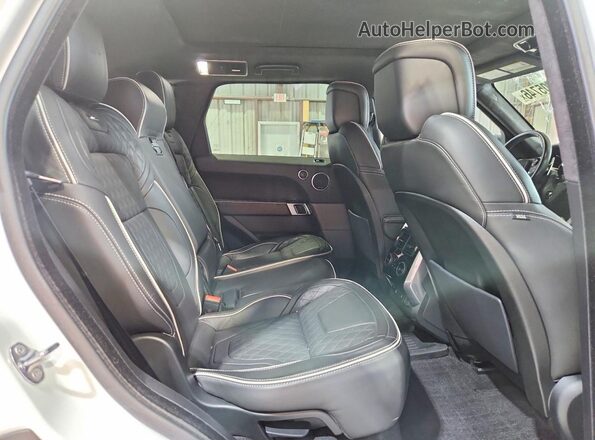 SALWR2RE8JA800950 2018 LAND ROVER RANGE White Widok wnętrza z tyłu