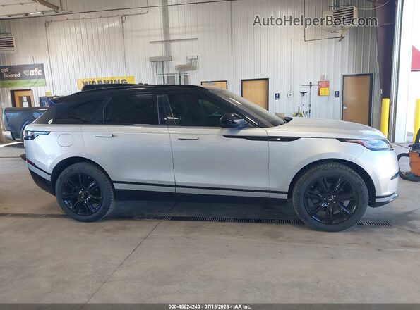 SALYB2RN9JA768006 2018 LAND ROVER RANGE ROVER VELAR Gray Widok wnętrza z tyłu